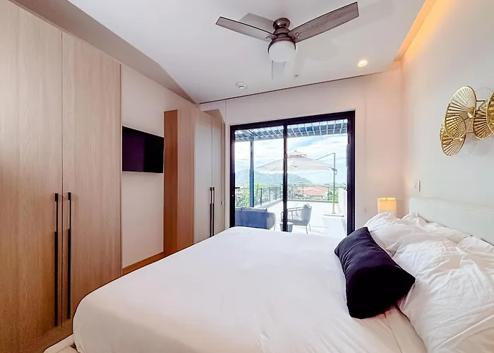 2br With Terrace + Club In Playas Del Coco | Naumi N412 *