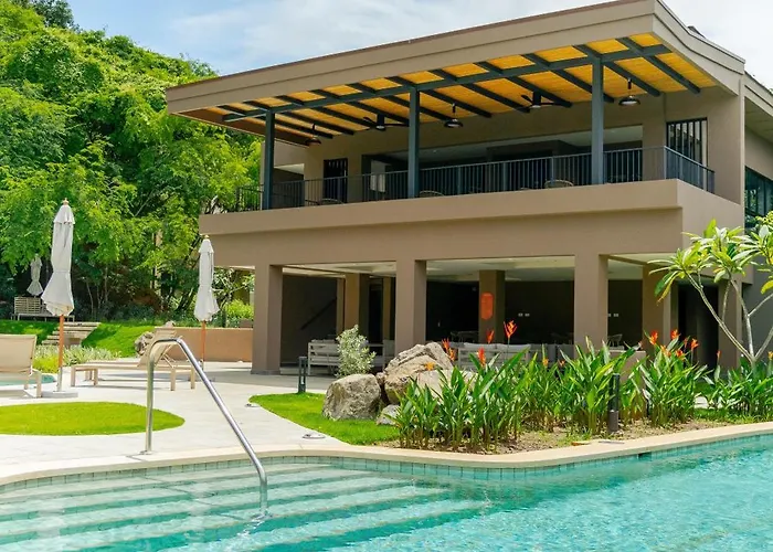 2br With Terrace + Club In Playas Del Coco | Naumi N412 Sardinal (Guanacaste)